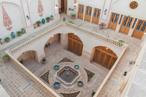 اقامتگاه سنتی سرپله کاشان