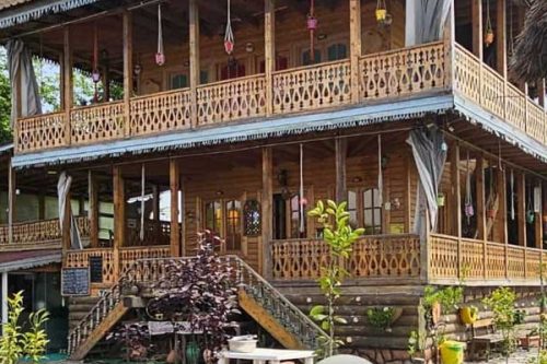 عمارت گیلان تاج رشت